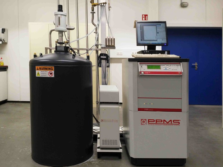 Analytical Measurement 7 - Vibrating Sample Magnetometer